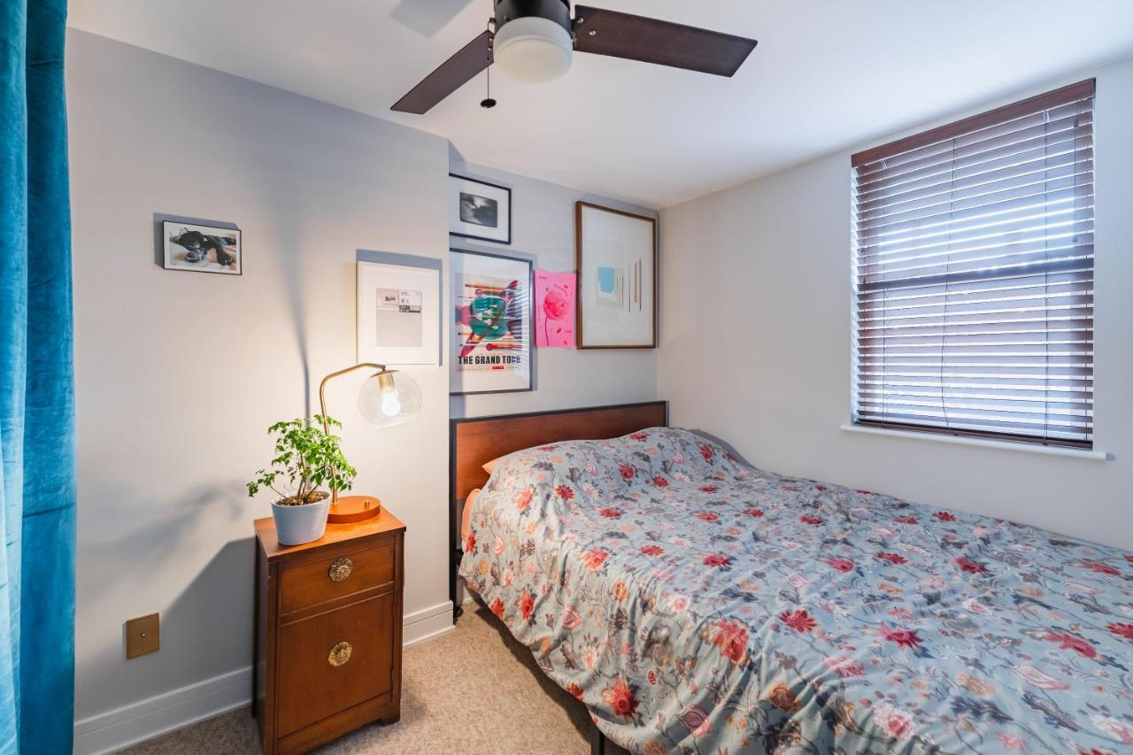 Bedroom In Thoughtfully Decorated East Passyunk Home Filadelfia Exterior foto