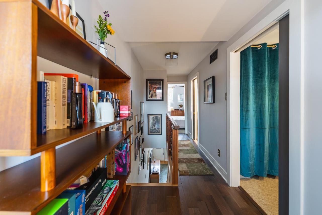 Bedroom In Thoughtfully Decorated East Passyunk Home Filadelfia Exterior foto